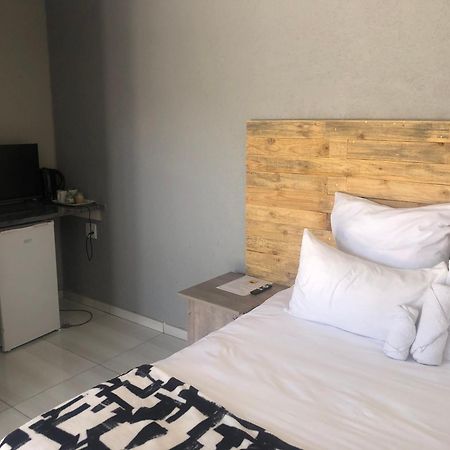 The Nest Overnight And Accommodation Usakos Eksteriør bilde