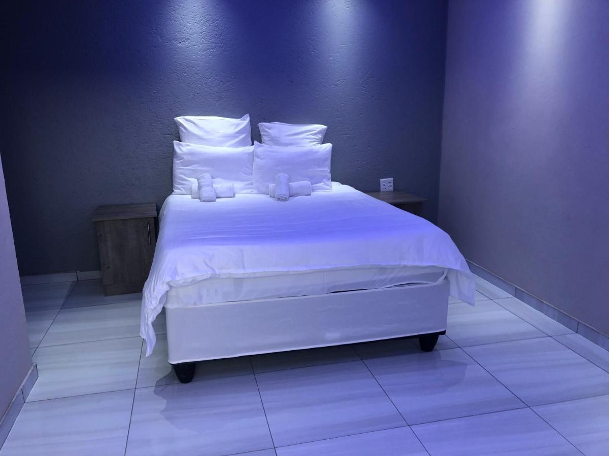 The Nest Overnight And Accommodation Usakos Eksteriør bilde